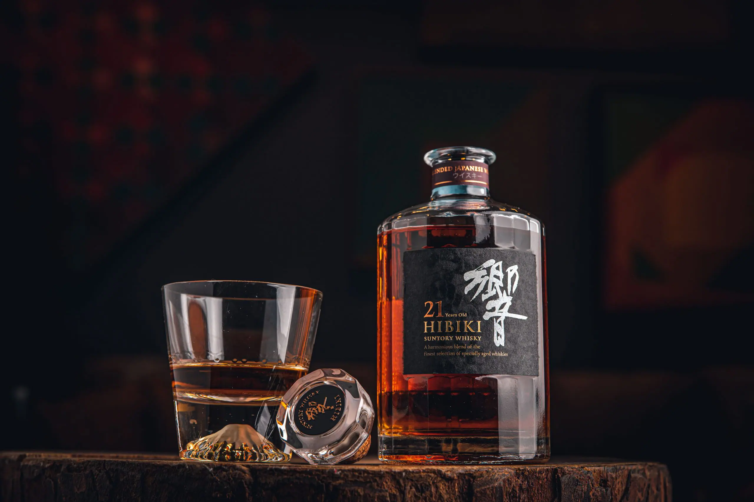 Suntory Hibiki 21 mua ở đâu ruounhatban.com by Kim's